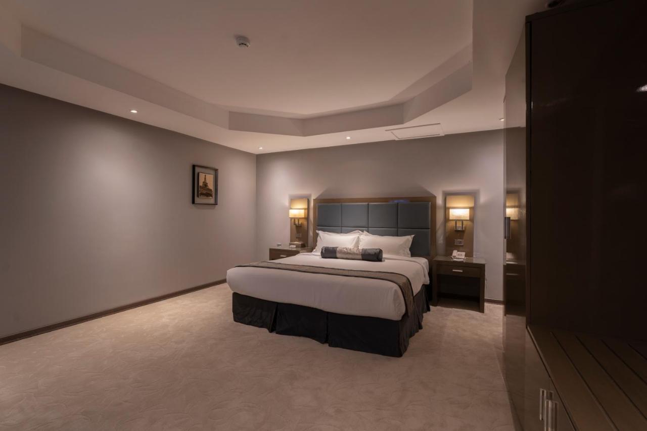 One-Bedroom Suite