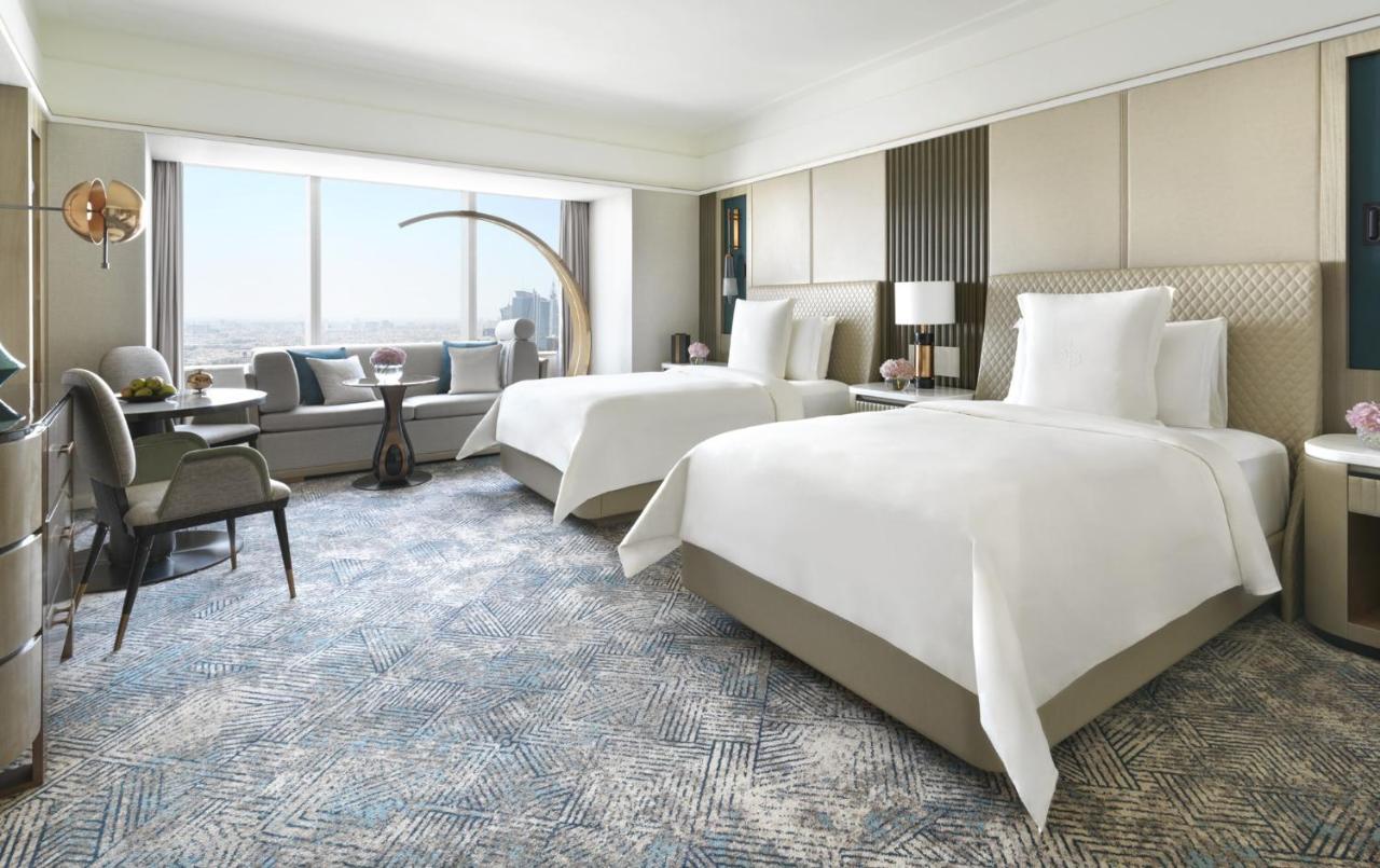 Deluxe Room Twin Beds