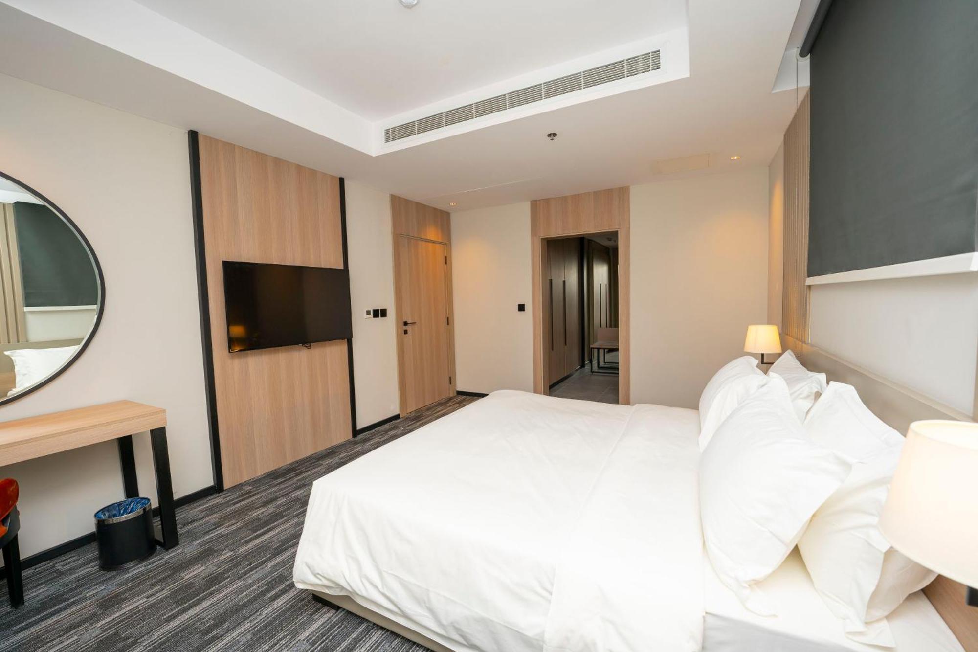 Deluxe Suite