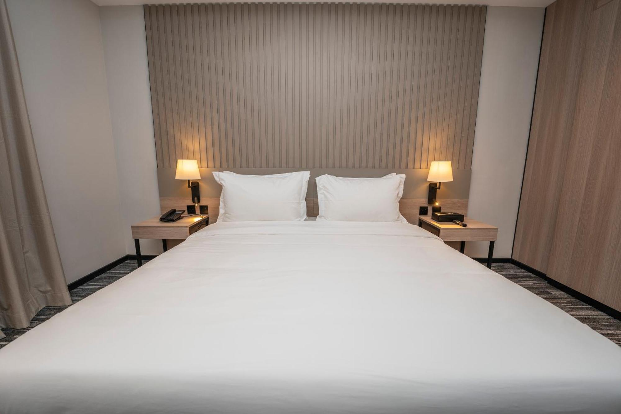 Standard King Room