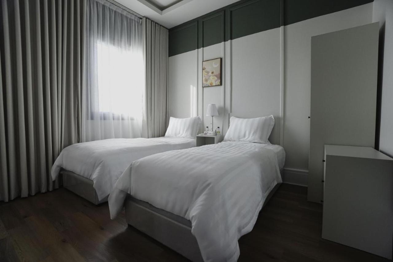 Three-Bedroom Apartment Suite