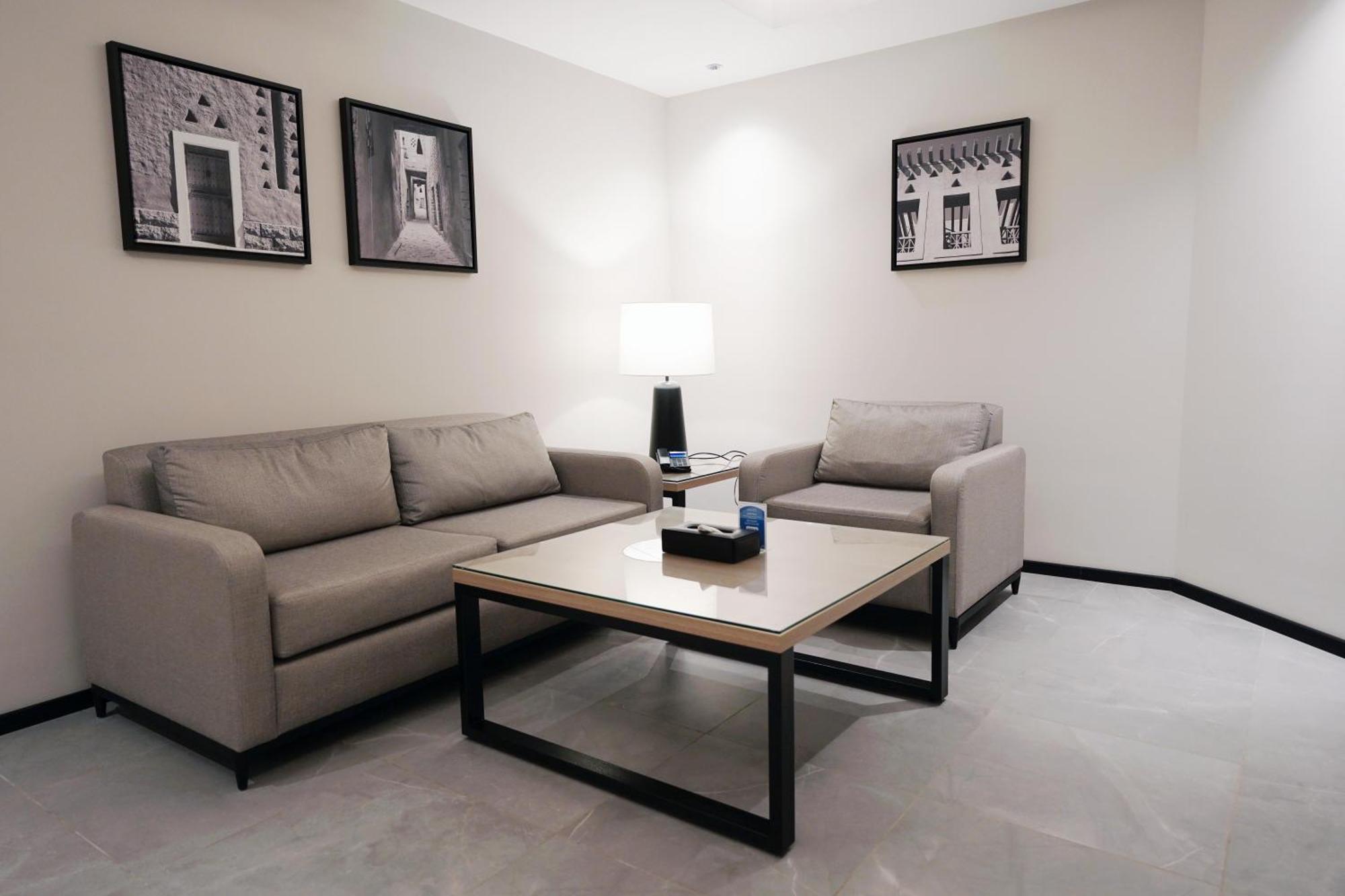 Deluxe Suite