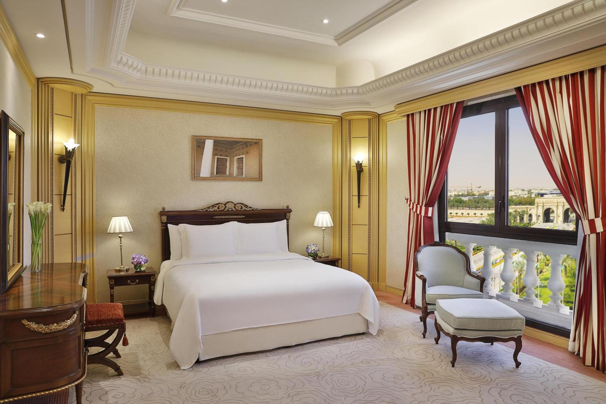 Executive One-Bedroom King Suite