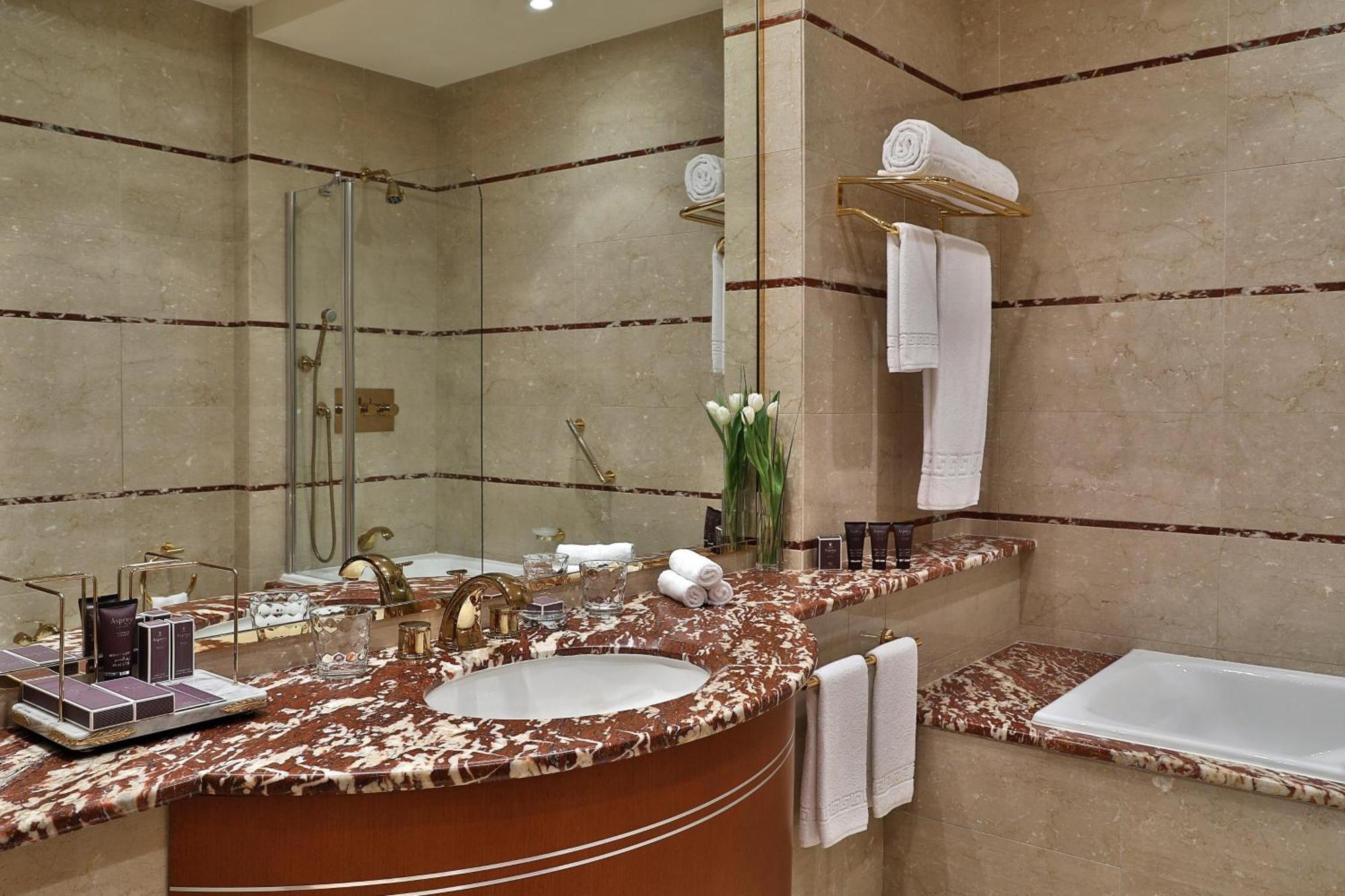 Executive One-Bedroom King Suite