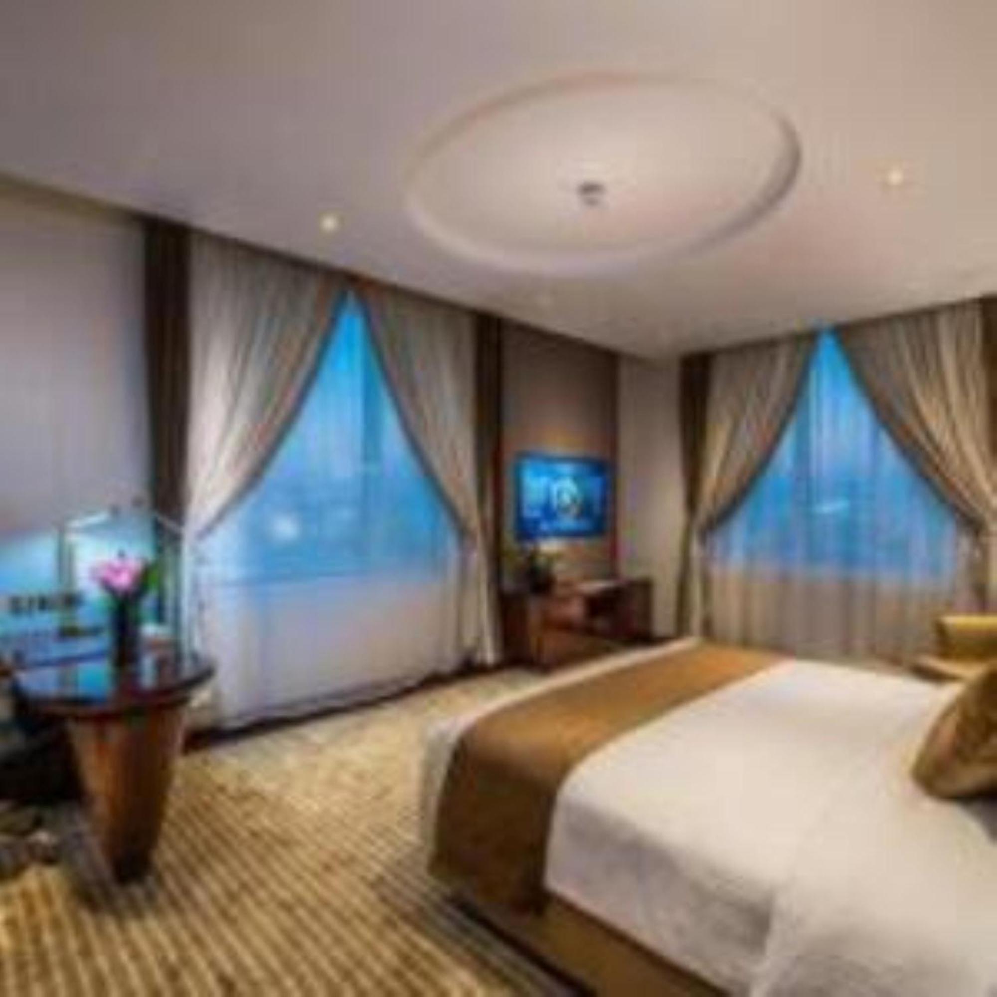 Premium King Bed Room