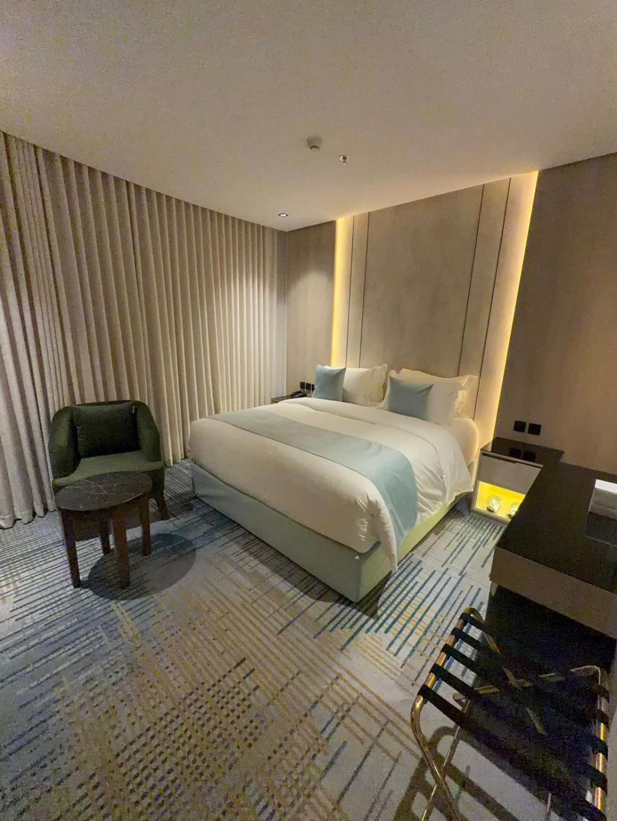 Standard King Room