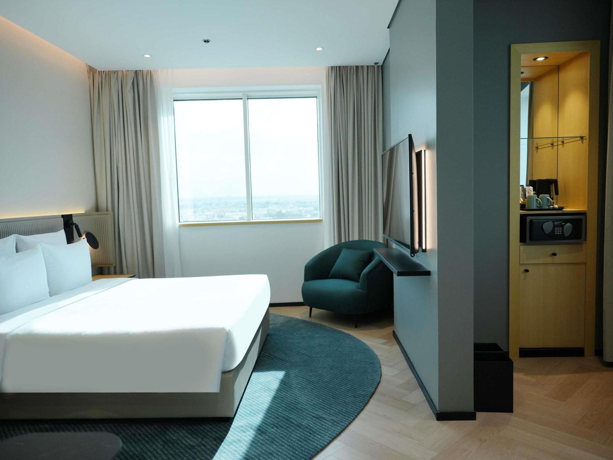 Superior Queen Room