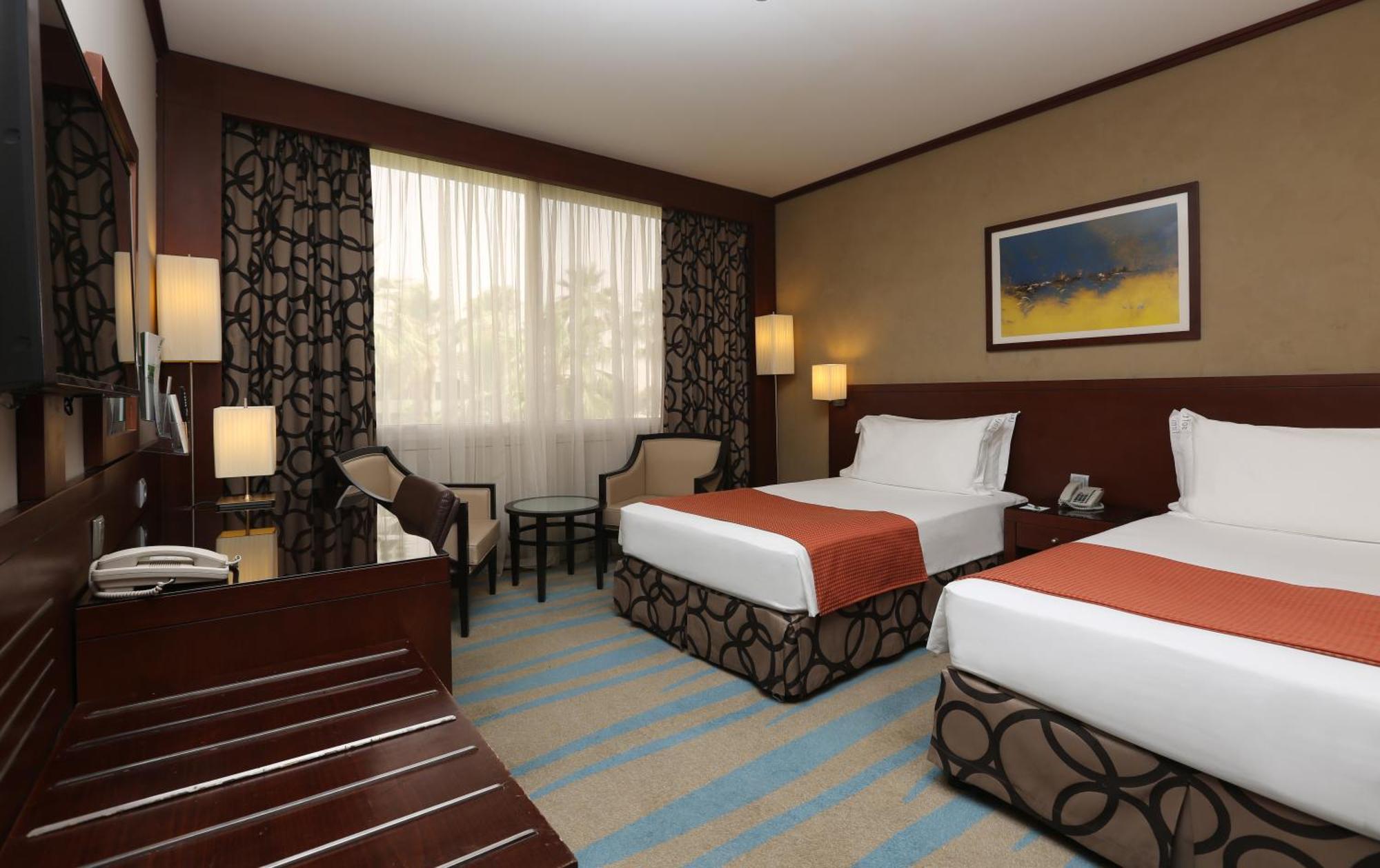 Standard Twin Room Central Building or Smoking