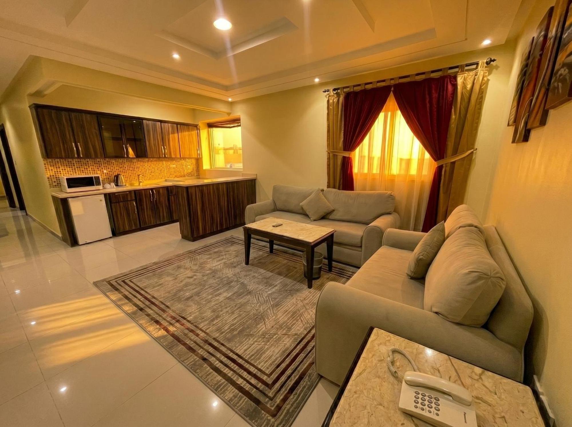 One-Bedroom Deluxe Apartment