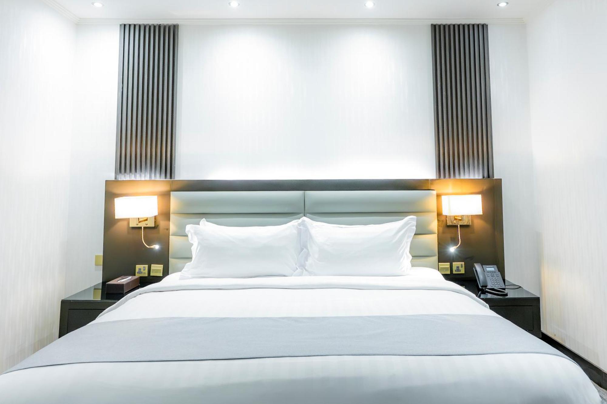 Superior King Room