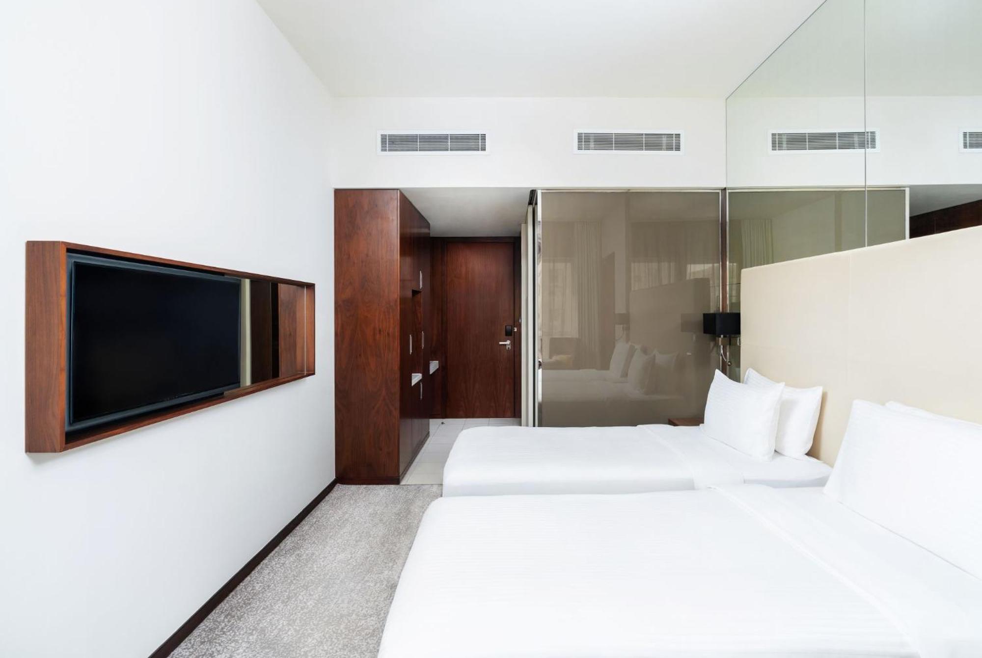 Centro Room Twin Bed