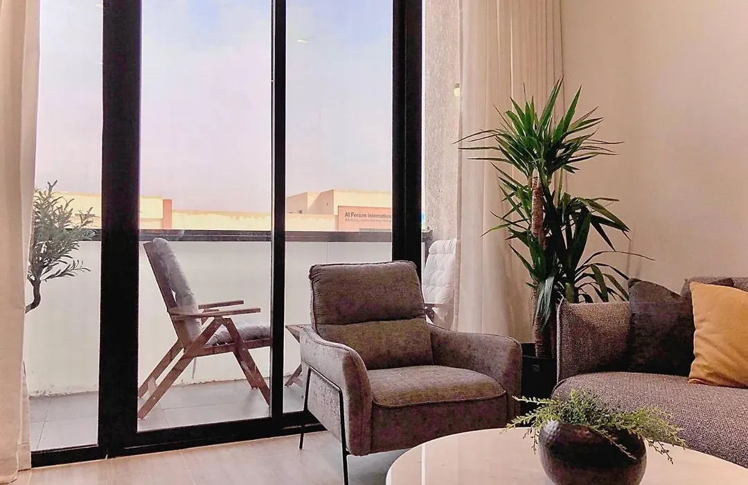 Inbar 4-BD إنبار ريزدينس شقة 4 غرف مطلّة - القيروان-1