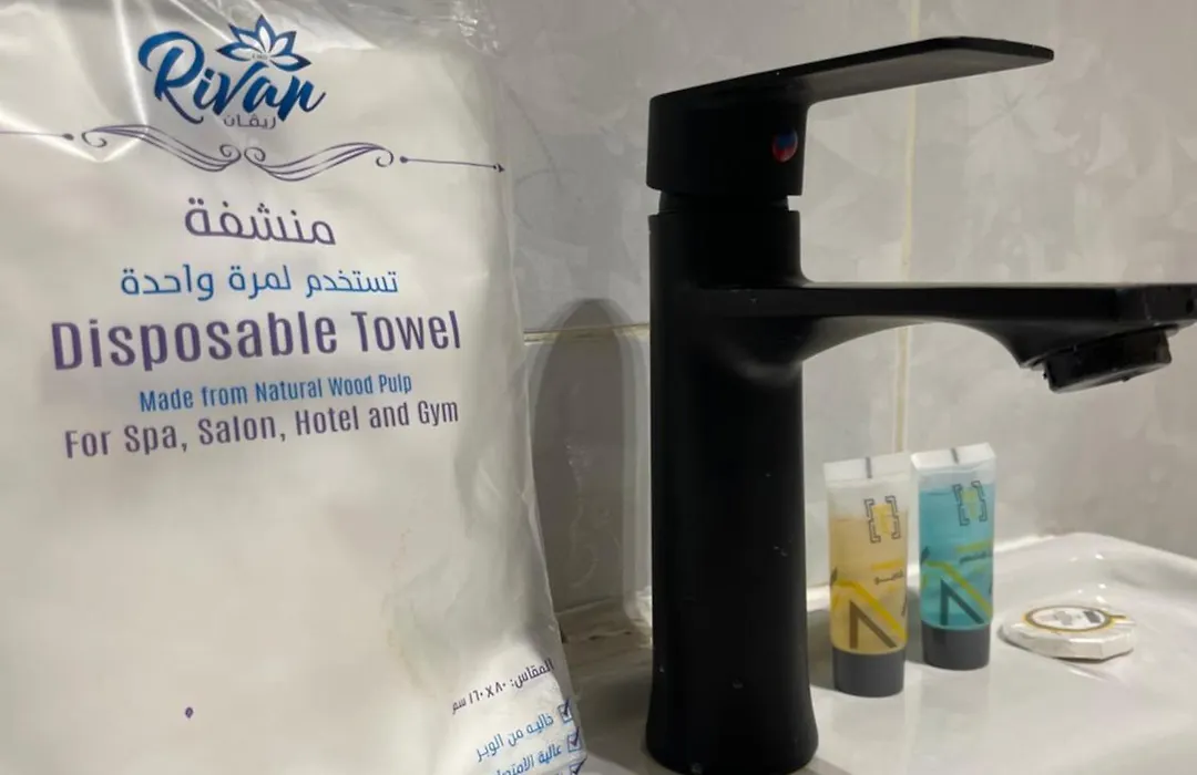 شقة غرفه وصالة الملقا-1