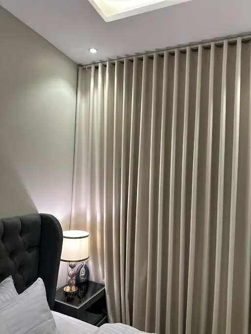 Luxury studio, استديو راقي-1
