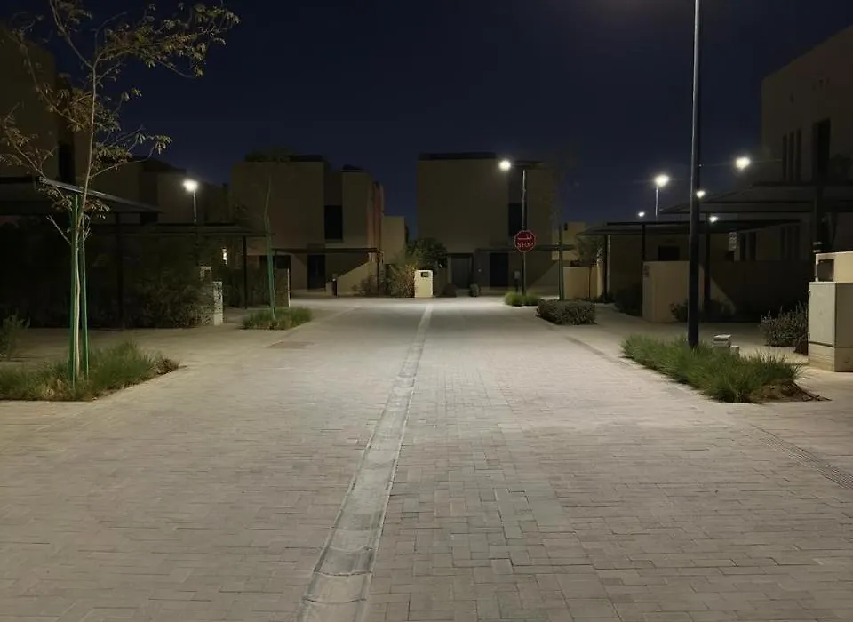 ستديو فندقي بالقرب من المطار-1