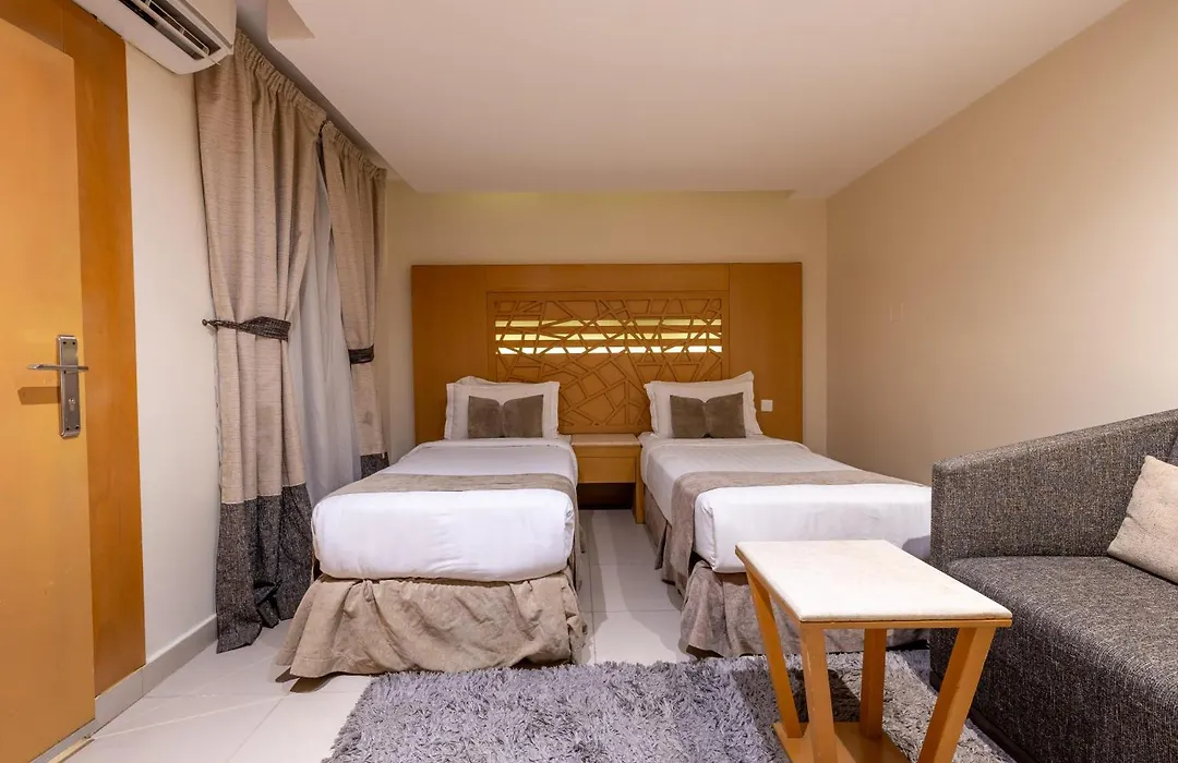 Neyaara Hotel - Al Takhassusi-1