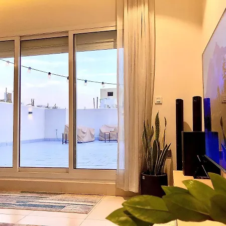 Al Majdiah 4-Bd الماجدية ريزدينس شقة 4 غرف مطلّة - القيروان-3