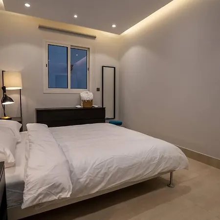 10 Minutes To Boulevard, Modern Apartment In Al-Malqa, Self Check-In-3