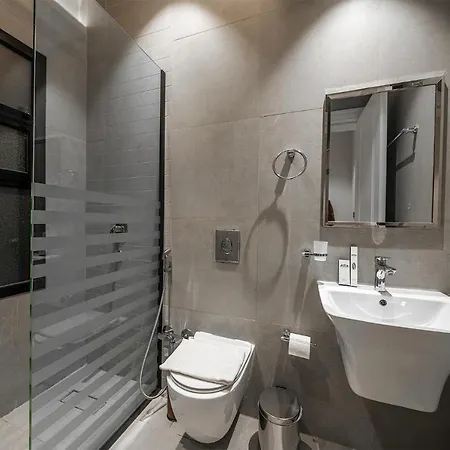 Mabaat-Executive 3Br-Al Malqa - 542-3