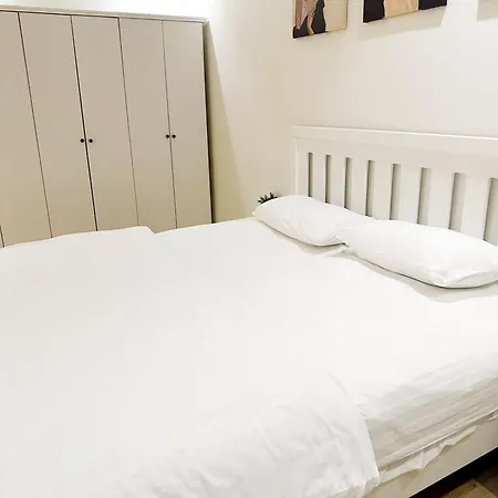 Luxury Apartment 1-3
