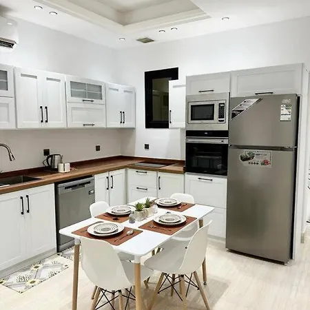 Hittin Luxurious Stay 5 Minutes To Boulevard شقة حطين المميزة 5 دقائق للبوليفارد-2