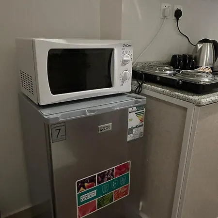 Apartment 1 Bedroom With Self Entry-2
