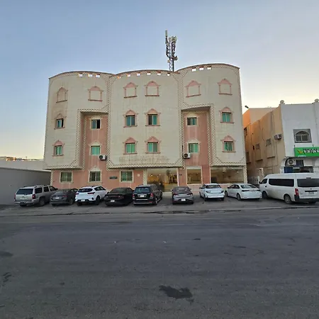 مكارم نجد للوحدات السكنية المفروشة 2-2