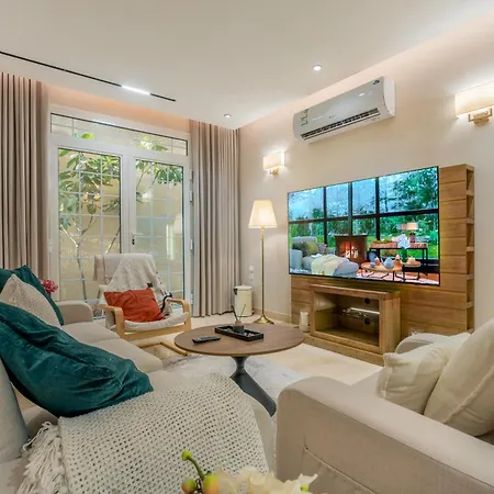 Modern 3-Bedroom Apartment With Garden-3