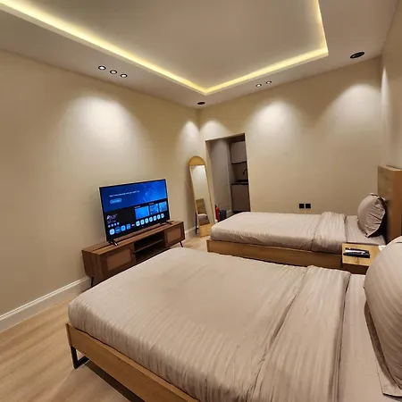 Stylish Twin-Bed Studio - Prime Location-3