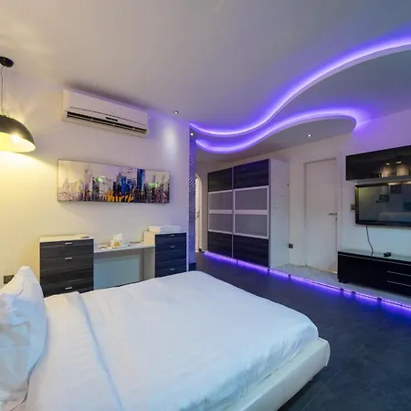 Darent Luxury Three Bedroom Apt Al Yasmin-2