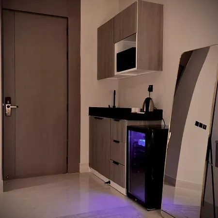 استديو فندقي انيق شمال الرياض قلب الرياض ذاتي studio with self entry-2