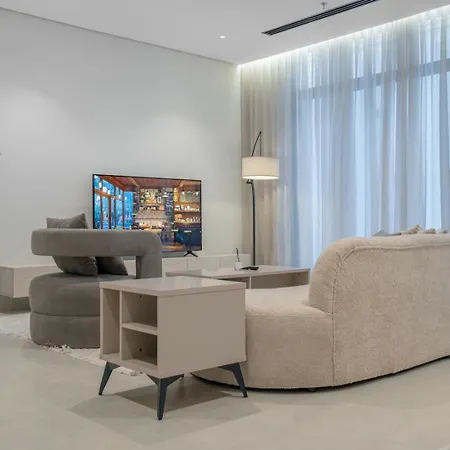 Stylish 3Br Apartment Perfect For Families-3