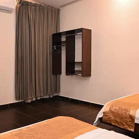 Quiet Rooms 14 Serviced Apartments-3