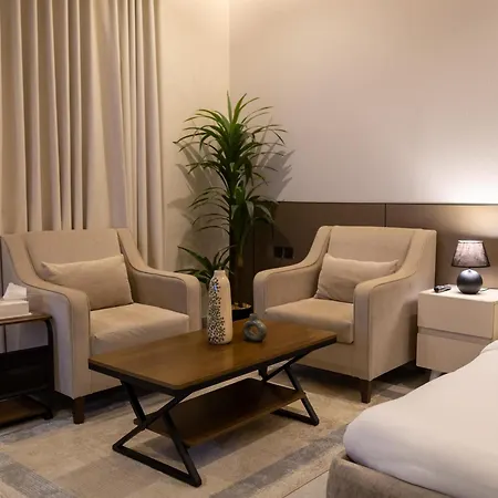 أستديو مميز 14 بجلسة خارجية تسجيل ذاتي قريب من المطار والوجهات الترفيهية Unique Studio 14 with Outdoor Seating Self Check in Near Airport&Attractions-3