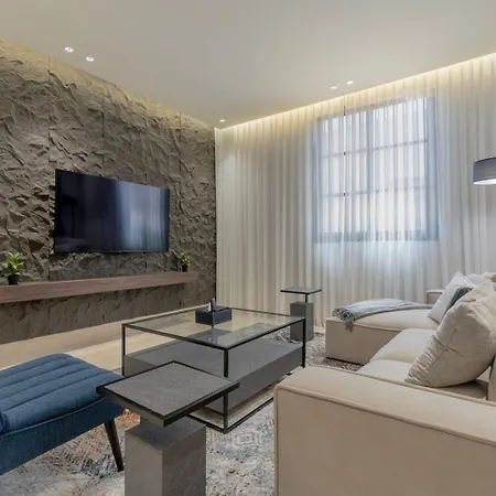Layali Properties - Spacious 3Br Penthouse - Convention And Exhibition Center-2
