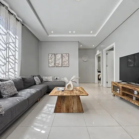 Apartment With Private Entrance - 1A-2