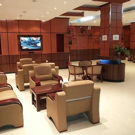 Quiet Rooms 11 Serviced Apartments-3