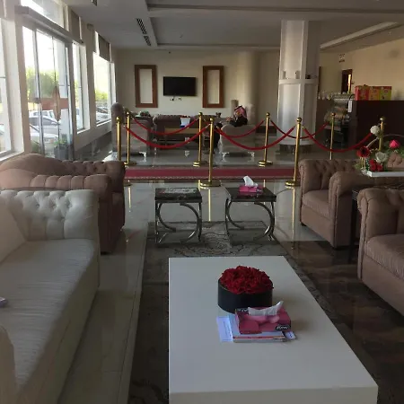 Quiet Rooms 2 Serviced Apartments-2