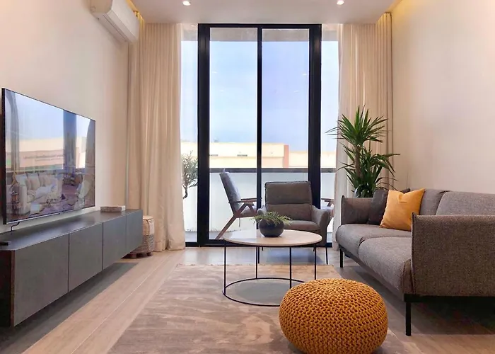 Inbar 4-BD إنبار ريزدينس شقة 4 غرف مطلّة - القيروان