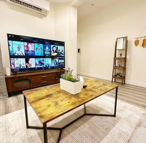 Luxury Apartment 201