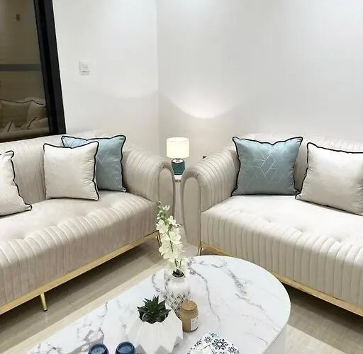 Hittin Luxurious Stay 5 Minutes To Boulevard شقة حطين المميزة 5 دقائق للبوليفارد
