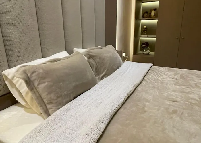 مسكن نجد بمدخل طراز سلماني