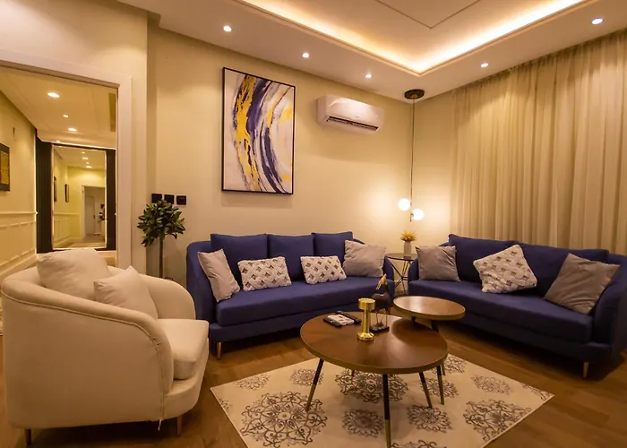 Luxury Private Entrance 1