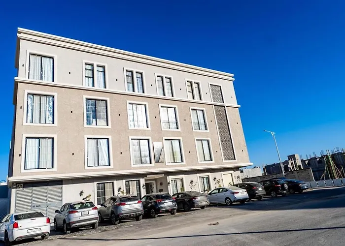 Luxurious Two-Bedroom Apartment Alqerwan
