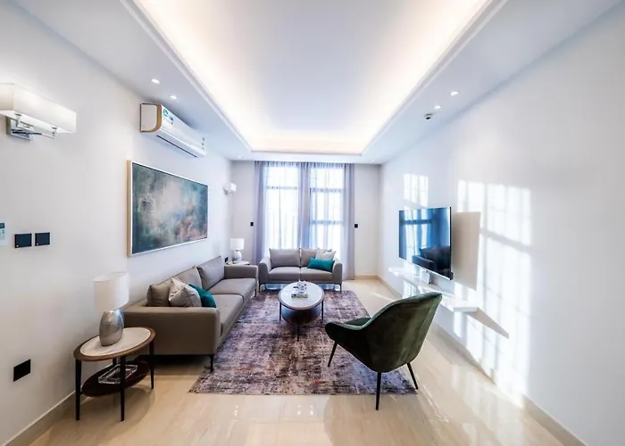 Luxurious Two-Bedroom Apartment Alqerwan
