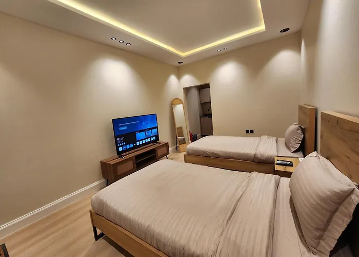 Stylish Twin-Bed Studio - Prime Location