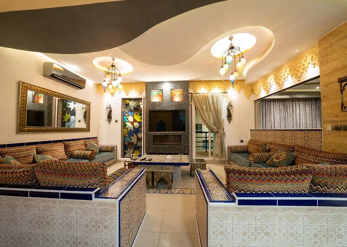 Darent Luxury Three Bedroom Apt Al Yasmin