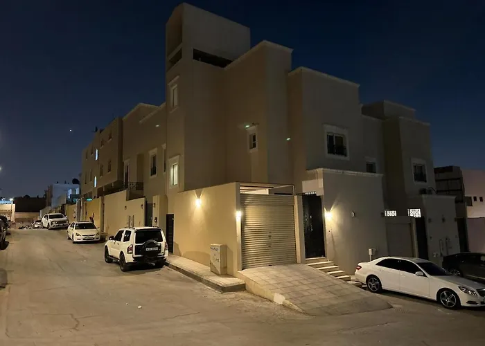 Apartment With Private Entrance - 1A
