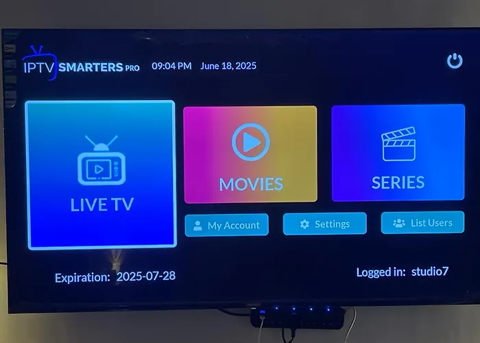 Dhay Studio Near The Boulevard Iptv For Free