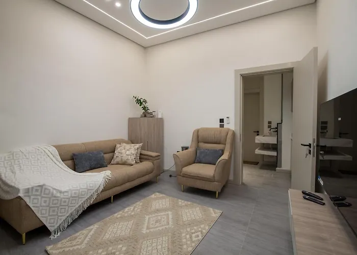 Elite One-Bedroom Apt Alrimal-6